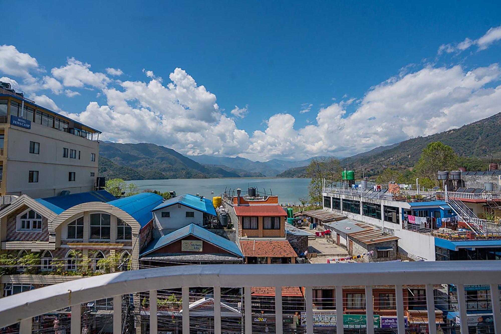 Himalayan Glory Inn Pokhara Buitenkant foto